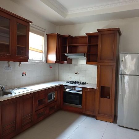 Margot Apartment Pondok Indah Jakarta Buitenkant foto