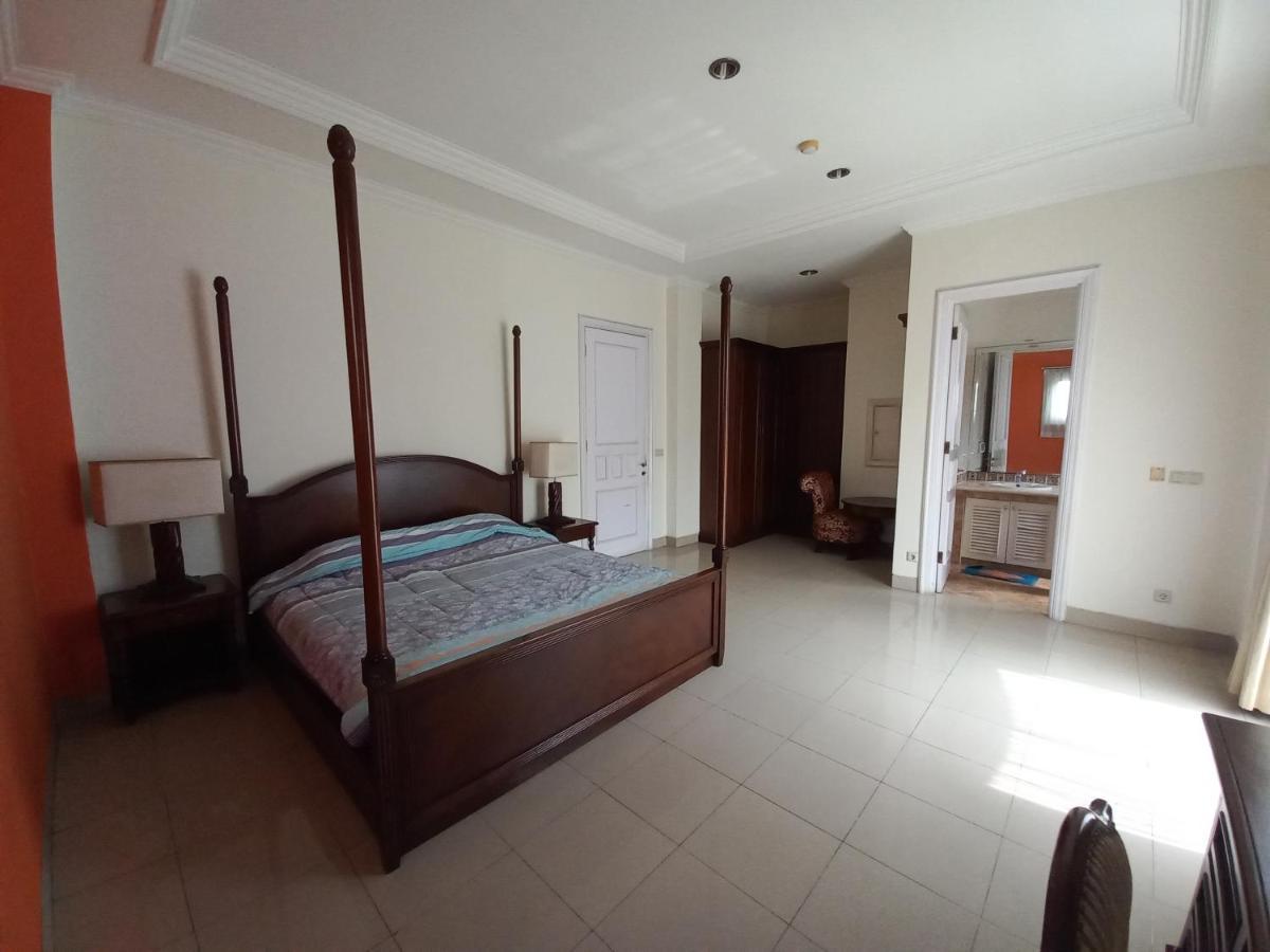 Margot Apartment Pondok Indah Jakarta Buitenkant foto